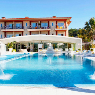 Acceso a Sivana Holistic Spa y Comida en Augusta Eco Wellness Resort (Sanxenxo, Pontevedra)