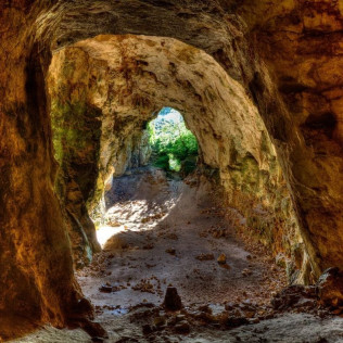 Aventura Guiada en la Cova dels Coloms desde Zona Este (Cala Romàntica, Mallorca)