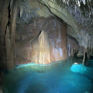 Aventura Guiada en la Cova dels Coloms desde Zona Este (Cala Romàntica, Mallorca)