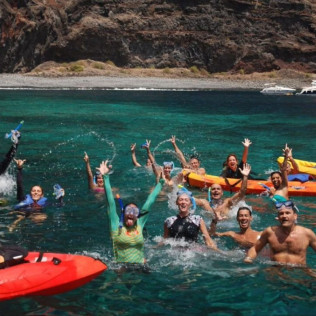 Paseo en Barco, Avistamiento de Cetáceos y Kayak (Los Gigantes, Tenerife)