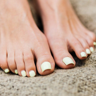 Experiencia Familiar a Elegir: Manicura o Masajes en Spa Azules de Nivaria del Gran Hotel Roca Nivaria 5* (Adeje, Tenerife)