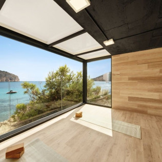 Escapada en Suite con Vistas, Desayuno y Spa en Bahía Suites Camp de Mar 4* (Camp de Mar, Mallorca)