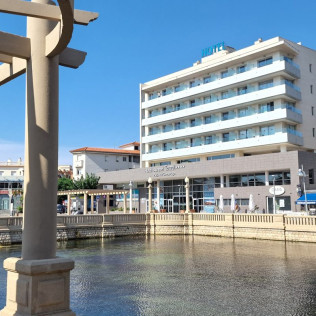 Piscina Termal y Buffet para dos en Hotel Balneario Playa de Coma-Ruga 4* (Tarragona)