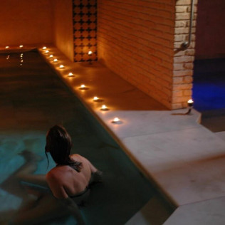 Baños Árabes y Masaje de 15 minutos en Hammam Almeraya (Almería)