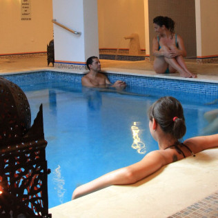 Baños Árabes y Masaje Relajante en Casa Baños de la Villa (Priego de Córdoba, Córdoba)
