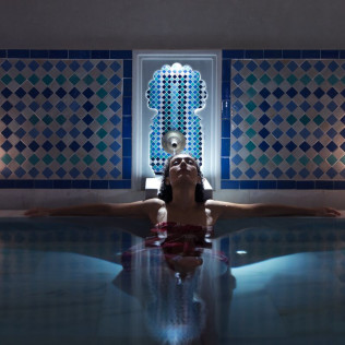 MIMMA 30: Baños y Masaje Relajante 30 minutos para dos en Hammam Al Ándalus (Málaga)