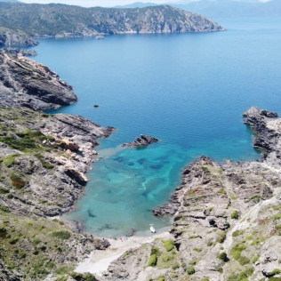 Paseo en Barca con Snorkel y Desayuno en el Cap de Creus (Girona)