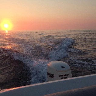 Paseo Privado en Barco Menorquín con Puesta de Sol y Gintonic para dos (Calella de Palafrugell, Girona)