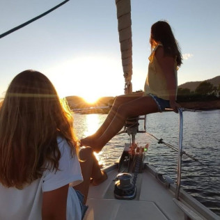 Day Charter: Salida de Medio Día en Barco (Palma, Mallorca)