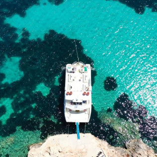 Paseo en Barco por las Playas del Norte y Snorkel en Cala Salada (Ibiza)