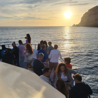Ruta en Barco para ver la Puesta de Sol con Cava y Música Ambiente (Barbate, Cádiz)
