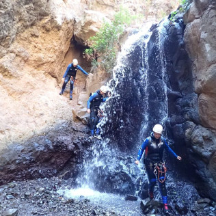 Barranquismo con Snack y Fotos (Barranco de los Cernícalos, Gran Canaria)