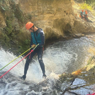 Descenso en Barranco en Sima del Diablo para dos (Júzcar, Málaga)