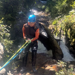 Descenso en Barranco en Sima del Diablo para dos (Júzcar, Málaga)