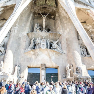 Visita con Acceso Rápido a la Sagrada Familia (Barcelona)