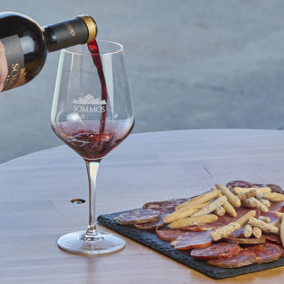 Visita a Bodega Sommos con Cata de 3 Vinos y Maridaje de Ibéricos (Barbastro, Huesca)