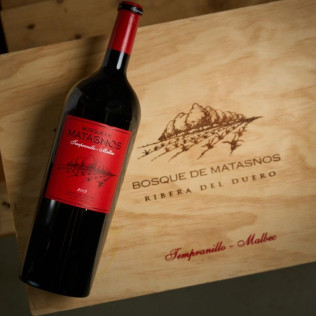 Sabores KM 0: Visita a Bodega, Cata de Vino y Menú Maridado para dos en Bosque de Matasnos (Peñaranda de Duero, Burgos)