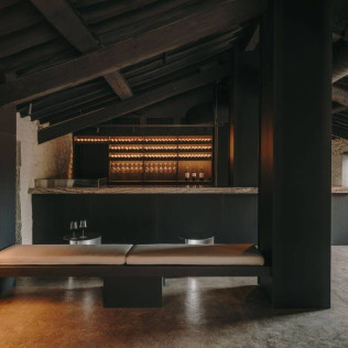 Visita a Bodega Viñedos del Contino con Cata de Vinos y Aperitivo (Álava)
