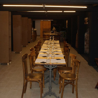 Visita a Bodegas Besalduch Valls & Bellmunt y Museo del Vino con Degustación de Vinos para dos (Sant Mateu, Castellón)