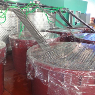 Visita a Bodegas Canopy y Cata de Vinos con Aperitivo y Spa en Hotel Beatriz Toledo Auditorium & Spa 4* para dos (Toledo)