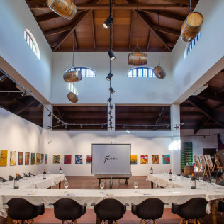Visita a Bodegas Fariña y Exposición de Pintura con Cata de Vinos y Aperitivo para dos (Casaseca de las Chanas, Zamora)