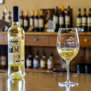 Visita a Bodegas La Val con Cata (A Muguiña, Pontevedra)