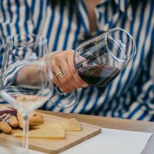 Experiencia Matambres: Visita a Bodega y Cata de Vino en Bodegas Monteabellón (Nava de Roa, Burgos)