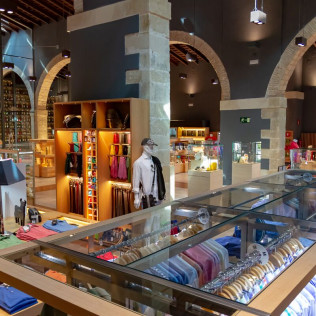 Visita a Bodegas Osborne y Cata de vinos de Jerez para dos (El Puerto de Santa María, Cádiz)