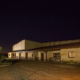 Visita a viñedos y bodegas Señorío de Rubiós con cata de vinos para dos (As Neves, Pontevedra)