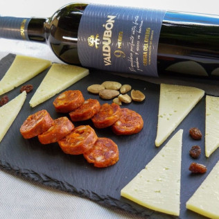 Visita a Bodegas Valdubón y Viñedos con Cata de Vinos y Maridaje para dos (Milagros, Burgos)