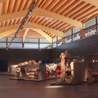 Degustación de Vino con Entrada y Visita Guiada al Museo Vivanco de la Cultura del Vino en BODEGAS VIVANCO (Briones, La Rioja)