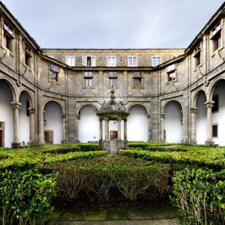 Escapada de 2 Noches con Desayuno y Comida o Cena para dos en uno de los Paradores de España (98 localizaciones a elegir)