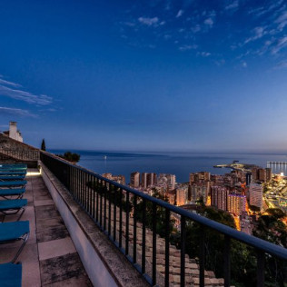 Escapada de 2 Noches con Desayuno y Comida o Cena para dos en uno de los Paradores de España (98 localizaciones a elegir)