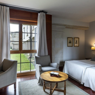 Escapada con Desayuno para dos personas en el Parador de Baiona (Pontevedra)