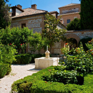 Escapada con Desayuno para dos personas en Parador de Chinchón (Madrid)