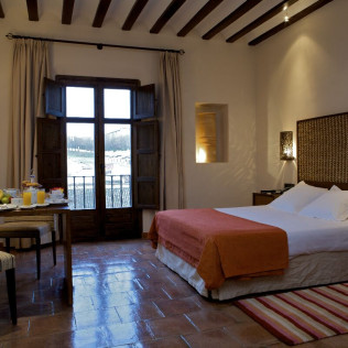 Escapada con Desayuno para dos personas en Parador de Chinchón (Madrid)