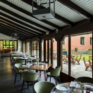 Escapada con Desayuno para dos personas en Parador de Gijón (Asturias)