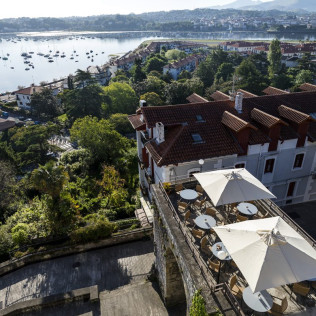 Escapada con Desayuno para dos personas en Parador de Hondarribia (Guipúzcoa)