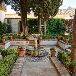 Escapada con Desayuno y Comida o Cena para dos personas en Parador de Úbeda (Jaén)