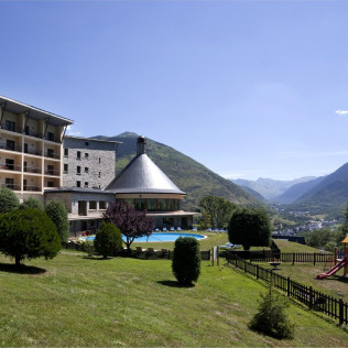 Escapada con Desayuno para dos personas en el Parador de Vielha (Lleida)