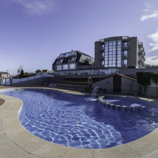 Escapada con Desayuno en Hotel Brisa (Noalla, Pontevedra)