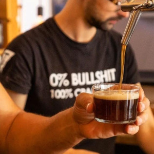 Visita Guiada a la Fábrica de Cerveza TACOA con Brunch para dos (El Sauzal, Tenerife) 