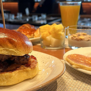 Brunch para dos en Restaurante TalCual del AC Hotel Avenida de America (Madrid)