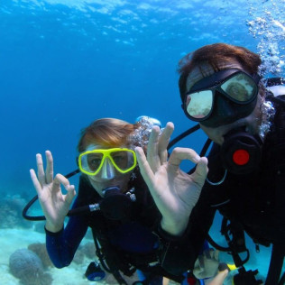 Bautismo de Buceo con Vídeo para dos en la Costa Brava (L'Escala, Girona)