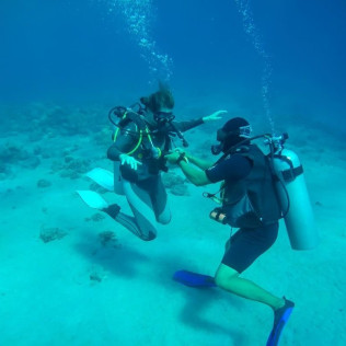 Bautismo de Buceo con Vídeo para dos en la Costa Brava (L'Escala, Girona)