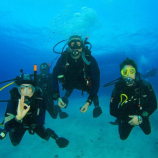 Descubre el  Buceo PADI para dos (Tossa de Mar, Girona)