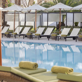 Day Pass con Circuito Spa, Acceso a Piscinas, Cama Balinesa, Cava y Almuerzo para dos en HM Ayron Park 5* (Palma de Mallorca) 