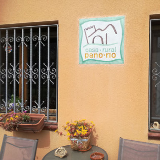 Escapada con Cena en Casa Rural Pano Rio (Cuevas de Cañart, Teruel)
