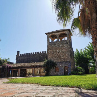Visita Guiada a Bodega Jaume Serra con Cata de Cavas (Vilanova i la Geltrú, Barcelona)