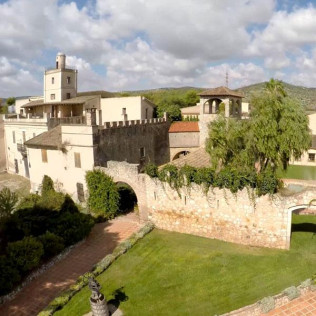 Visita Guiada a Bodega Jaume Serra con Cata de Cavas (Vilanova i la Geltrú, Barcelona)